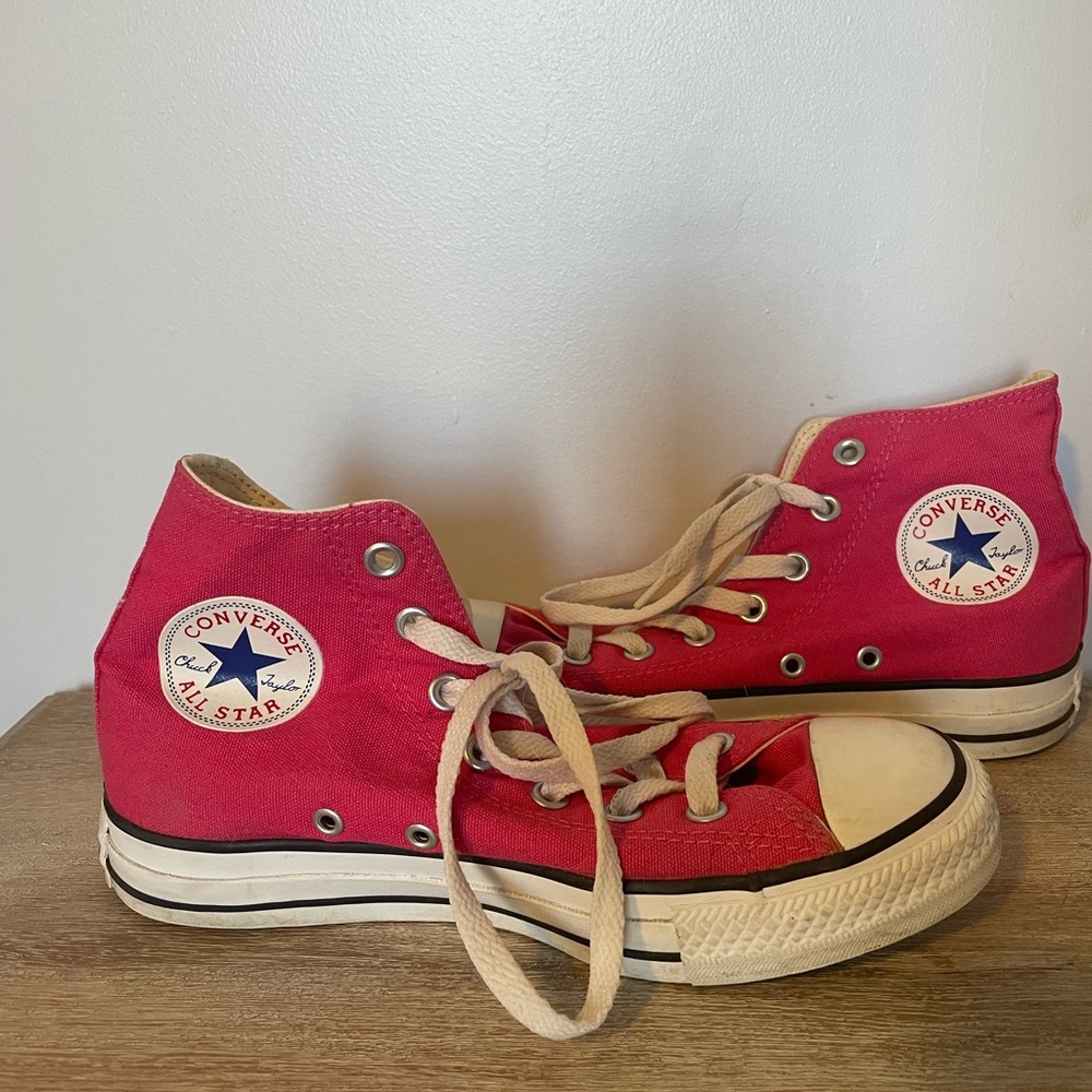 Pink high top converse